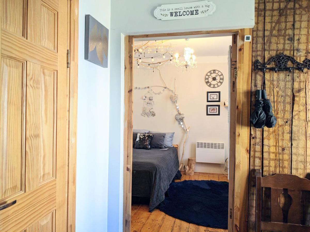 Tiny Non-Smoking Caka & Free Parking Apartment Riga Luaran gambar